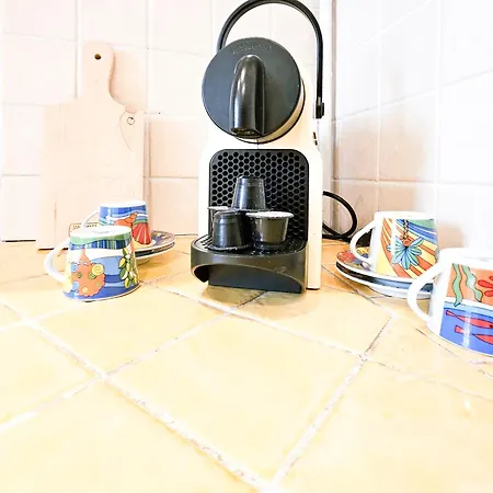 Neuve 4 Pers Wifi Vecchia アパート ニース
